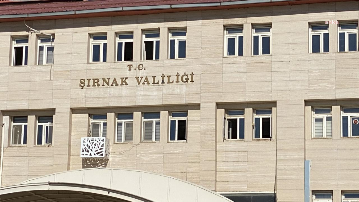 ŞIRNAK'TA TACİZ İDDİASIYLA BİR GRUBUN SALDIRISINA UĞRAYAN KAMU GÖREVLİSİ HASTANEYE KALDIRILDI